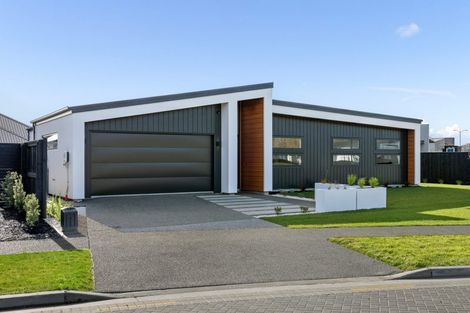 Photo of property in 5 Oakbridge Boulevard, Marshland, Christchurch, 8051