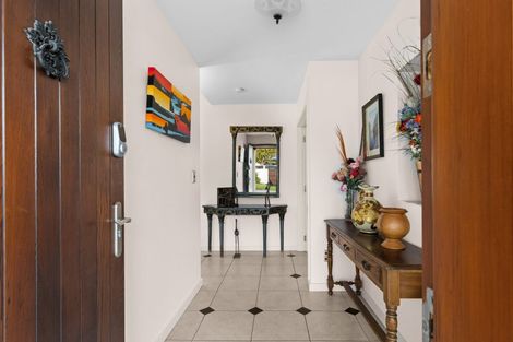 Photo of property in 11 Park Lane, Greenmeadows, Napier, 4112