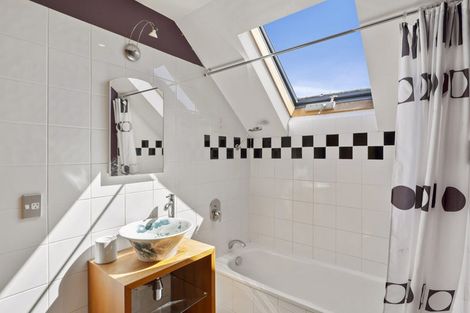 Photo of property in 39b Strowan Road, Strowan, Christchurch, 8052