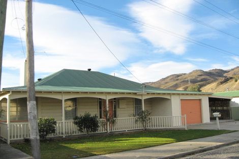 Photo of property in 7a Donegal Street, Cromwell, 9310
