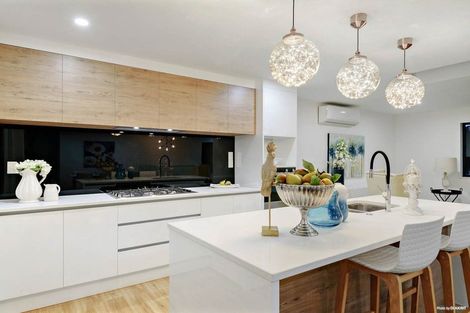 Photo of property in 24 Maraeariki Avenue, Orewa, 0931