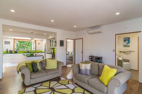 Photo of property in 93 Marine Parade, Paraparaumu Beach, Paraparaumu, 5032