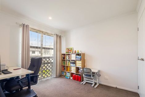 Photo of property in 28d Ian Morrison Road, Hobsonville, Auckland, 0616