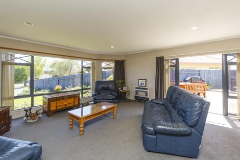 Photo of property in 37 Madison Avenue, Milson, Palmerston North, 4414