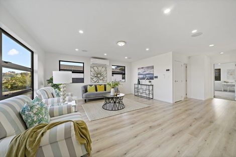 Photo of property in 11 Tawapou Close, Massey, 0614
