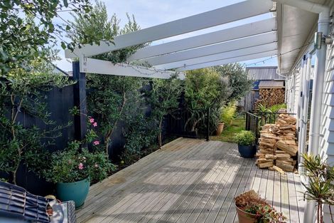 Photo of property in 17 Kedah Street, Miramar, Wellington, 6022