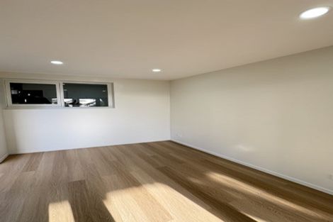 Photo of property in 1/307 East Coast Road, Mairangi Bay, Auckland, 0630