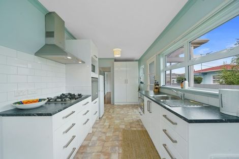 Photo of property in 6 Eton Place, Levin, 5510