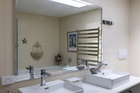 Photo of property in 88 Lake Terrace, Taupo, 3330