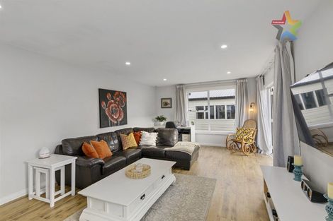 Photo of property in 2/74 Dyer Street, Epuni, Lower Hutt, 5011