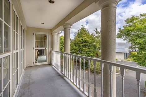 Photo of property in 25 Brockhall Lane, Avonhead, Christchurch, 8042