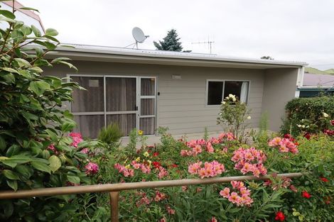 Photo of property in 4 Mersey Street, South Hill, Oamaru, 9400
