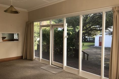 Photo of property in 342 The Parade, Island Bay, Wellington, 6023