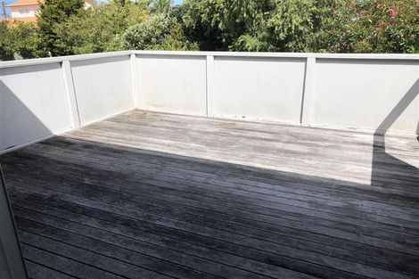 Photo of property in 49 Sherwood Avenue, Te Atatu South, Auckland, 0610