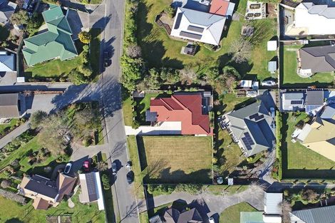Photo of property in 17 Taranaki Drive, Woodend, 7610