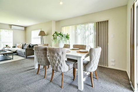 Photo of property in 13 Pipipi Crescent, Takanini, 2112