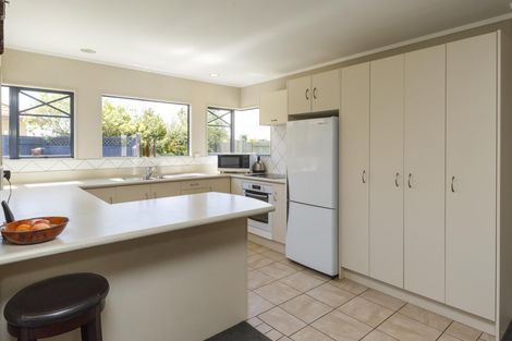 Photo of property in 37 Madison Avenue, Milson, Palmerston North, 4414