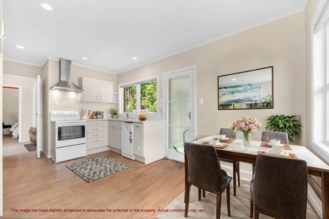 Photo of property in 1/7 Castleton Drive, Howick, Auckland, 2014