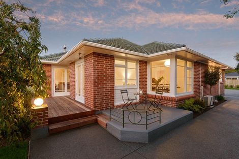 Photo of property in 224 Weston Road, St Albans, Christchurch, 8052