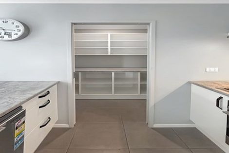 Photo of property in 19 Oldfield Lane, Marton, 4710