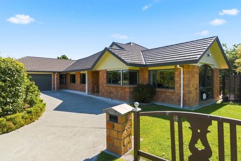 Photo of property in 3 Westpeak Way, Otaki, 5512