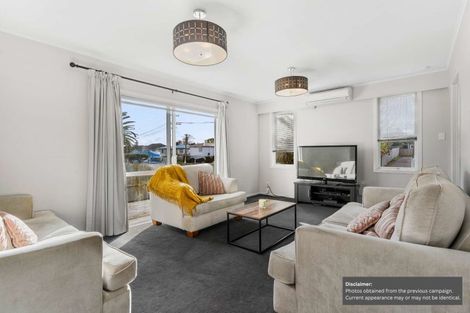 Photo of property in 47 Plumley Crescent, Mangere, Auckland, 2022