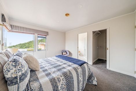 Photo of property in 34 Birkinshaw Grove, Riverstone Terraces, Upper Hutt, 5018