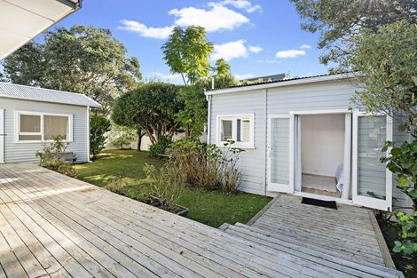 Photo of property in 1a/1 Scarboro Terrace, Murrays Bay, Auckland, 0630