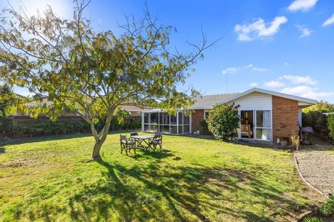 Photo of property in 10 Russley Drive, Mount Maunganui, 3116