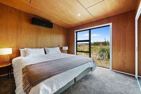 Photo of property in 42 Kapiti Lane, Otaki Beach, Otaki, 5512