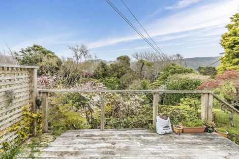 Photo of property in 18 Tawa Terrace, Tawa, Wellington, 5028