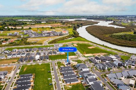 Photo of property in 39 Hari Road, Karaka, 2113