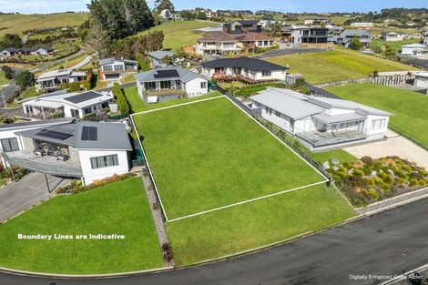 Photo of property in 12 Christine Drive, Coopers Beach, 0420