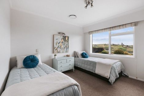 Photo of property in 98 Waikite Road, Welcome Bay, Tauranga, 3175