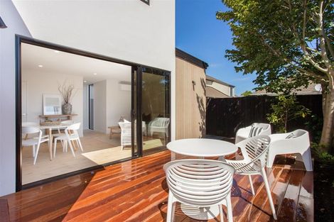 Photo of property in 2/51 Maxwell Street, Riccarton, Christchurch, 8041