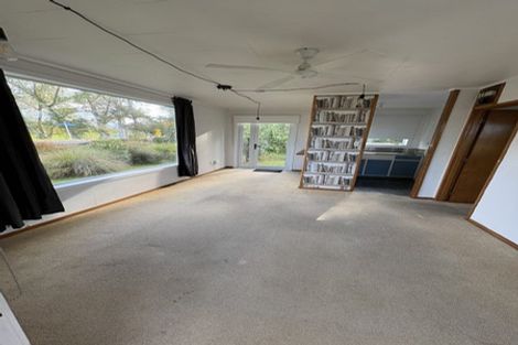 Photo of property in 1/2 Ruataniwha Street, Waipawa, 4210