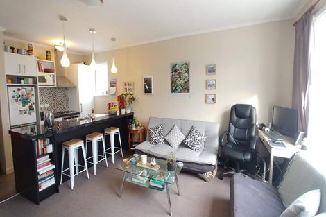 Photo of property in 51f2 Austin Street, Mount Victoria, Wellington, 6011
