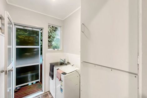 Photo of property in 29 Rehia Road, Massey, Auckland, 0614