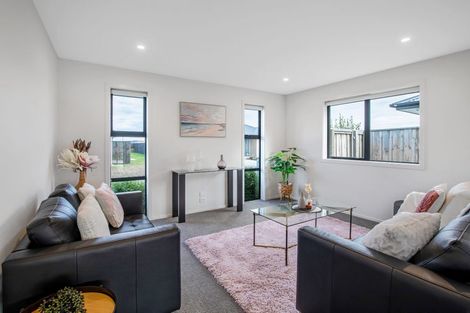 Photo of property in 7 Chris Drive, Rolleston, 7614