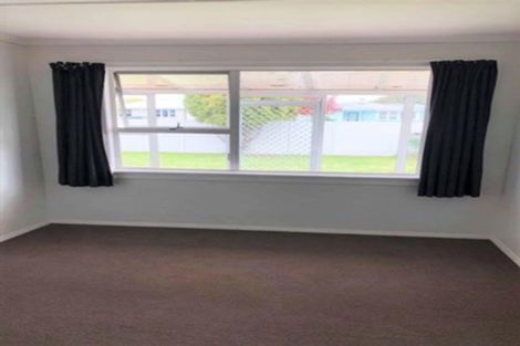 Photo of property in 126 Waihi Road, Hawera, 4610