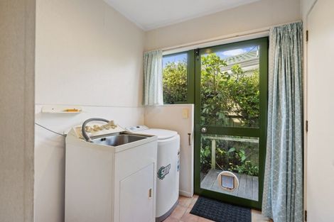 Photo of property in 9 Astelia Way, Waipahihi, Taupo, 3330