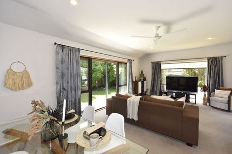 Photo of property in 310 Withells Road, Avonhead, Christchurch, 8042