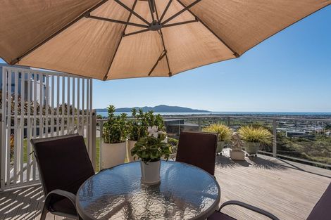 Photo of property in 79 Panorama Drive, Paraparaumu, 5032