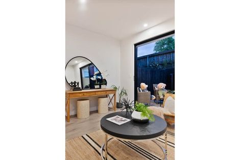 Photo of property in 3/11 Jaemont Avenue, Te Atatu South, Auckland, 0610