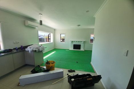 Photo of property in 37 Ballance Avenue, Papatoetoe, Auckland, 2104