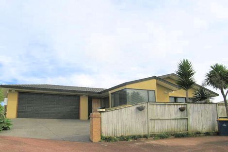 Photo of property in 9 Lasque Place, Glen Eden, Auckland, 0602