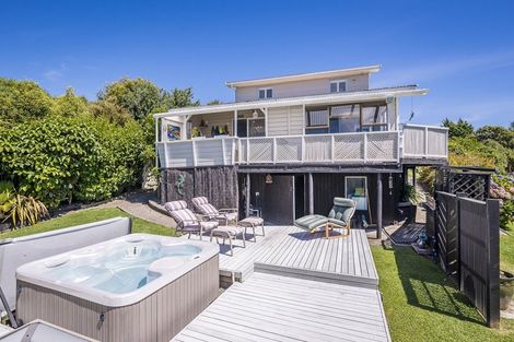 Photo of property in 60 Ratanui Road, Paraparaumu, 5032