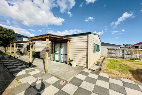Photo of property in 12a Scott Road, Papakura, 2110