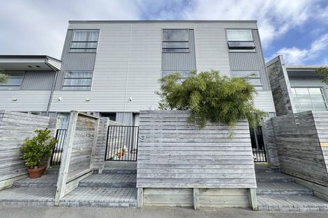 Photo of property in 24u9 Princess Terrace, Newtown, Wellington, 6021