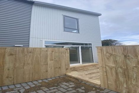 Photo of property in 3/2 Moor Avenue, Te Atatu Peninsula, Auckland, 0610